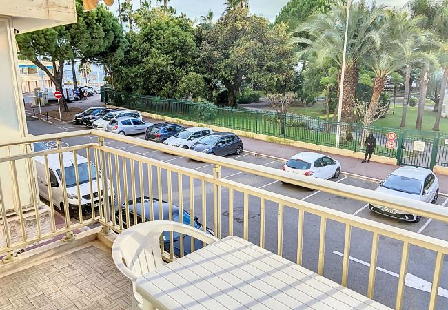 Apartment in Cannes - Bel appartement à 2 pas des plages 151L/DEBL Apartment in Cannes - Bel appartement à 2 pas des plages 151L/DEBL