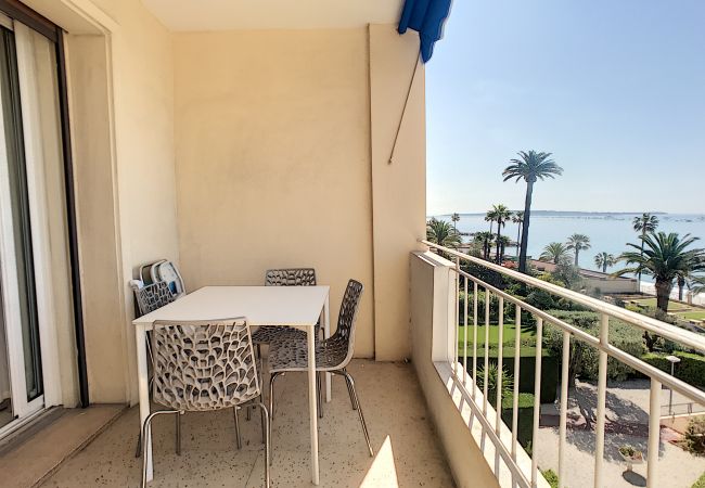 Apartment in Cannes - Très jolie vue mer et emplacement idéal -  243L/RI Apartment in Cannes - Très jolie vue mer et emplacement idéal -  243L/RI