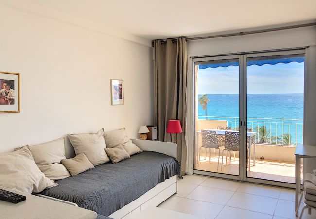 Apartment in Cannes - Très jolie vue mer et emplacement idéal -  243L/RI Apartment in Cannes - Très jolie vue mer et emplacement idéal -  243L/RI