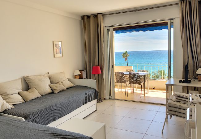 Apartment in Cannes - Très jolie vue mer et emplacement idéal -  243L/RI Apartment in Cannes - Très jolie vue mer et emplacement idéal -  243L/RI
