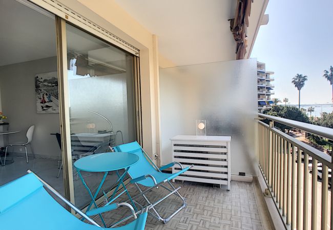 Studio in Cannes - Beau studio à 2 pas des plages du Midi 246L/BERV Studio in Cannes - Beau studio à 2 pas des plages du Midi 246L/BERV