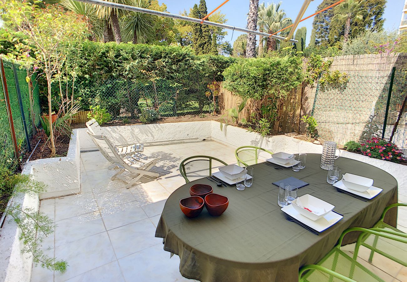 Apartment in Cannes - Superbe 3 pièces RDJ à deux pas des plages 295L
