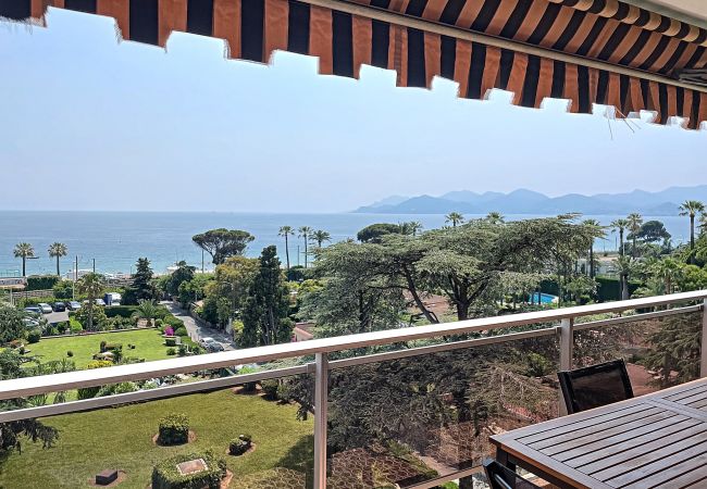 Apartment in Cannes - A 2 pas des plages du Midi, 300L/BERN Apartment in Cannes - A 2 pas des plages du Midi, 300L/BERN