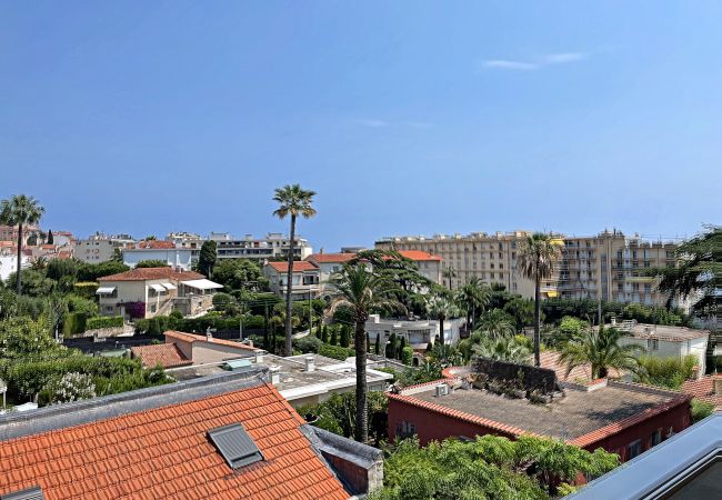 Apartment in Cannes - A 2 pas des plages du Midi, 300L/BERN Apartment in Cannes - A 2 pas des plages du Midi, 300L/BERN