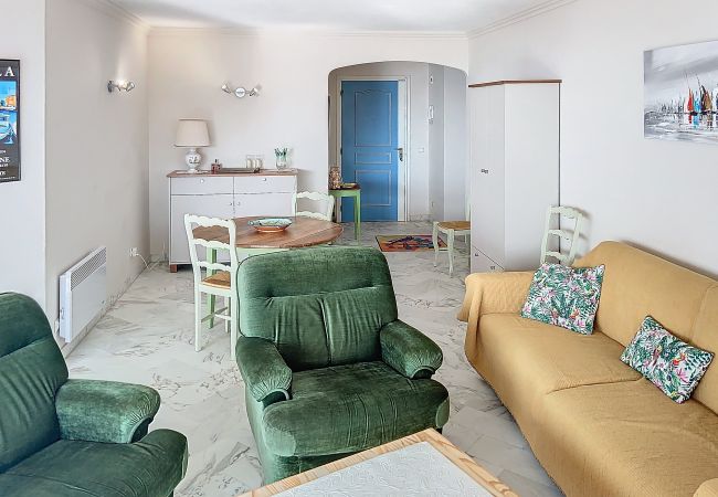 Apartment in Cannes - A 2 pas des plages du Midi, 300L/BERN Apartment in Cannes - A 2 pas des plages du Midi, 300L/BERN
