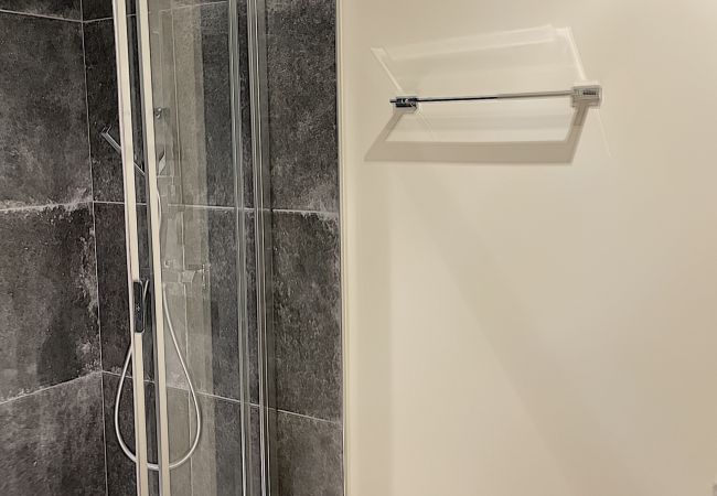 Apartment in Cannes - Superbe 3 pièces front de mer  303L/MEGR Apartment in Cannes - Superbe 3 pièces front de mer  303L/MEGR