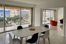 Apartment in Cannes - Superbe 3/4 pièces vue mer 320L/DEL