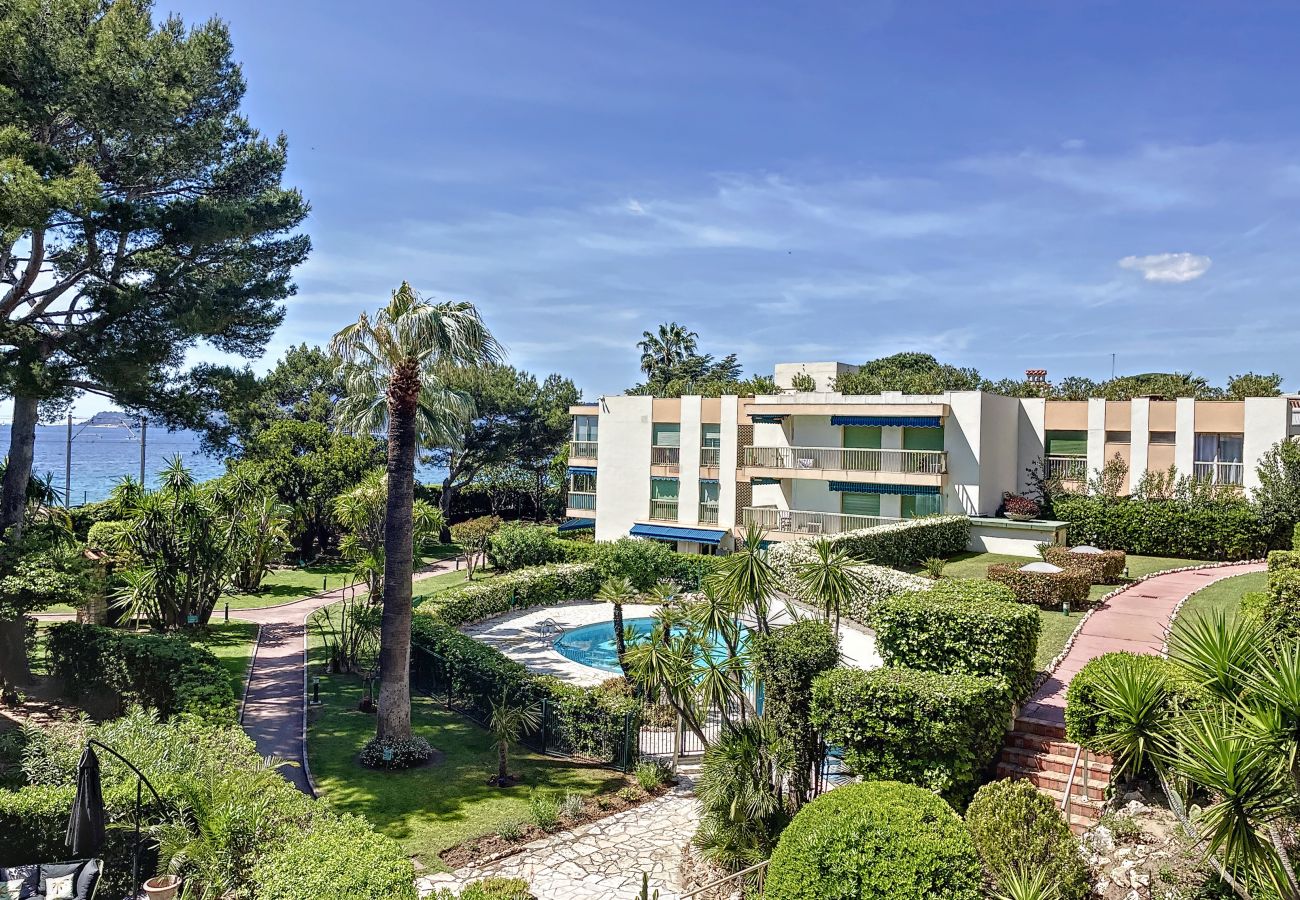 Apartment in Cannes - Superbe appartment plage du Midi  - 325L/TUCM