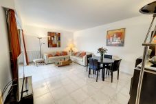 Apartment in Cannes - Superbe appartment plage du Midi  - 325L/TUCM