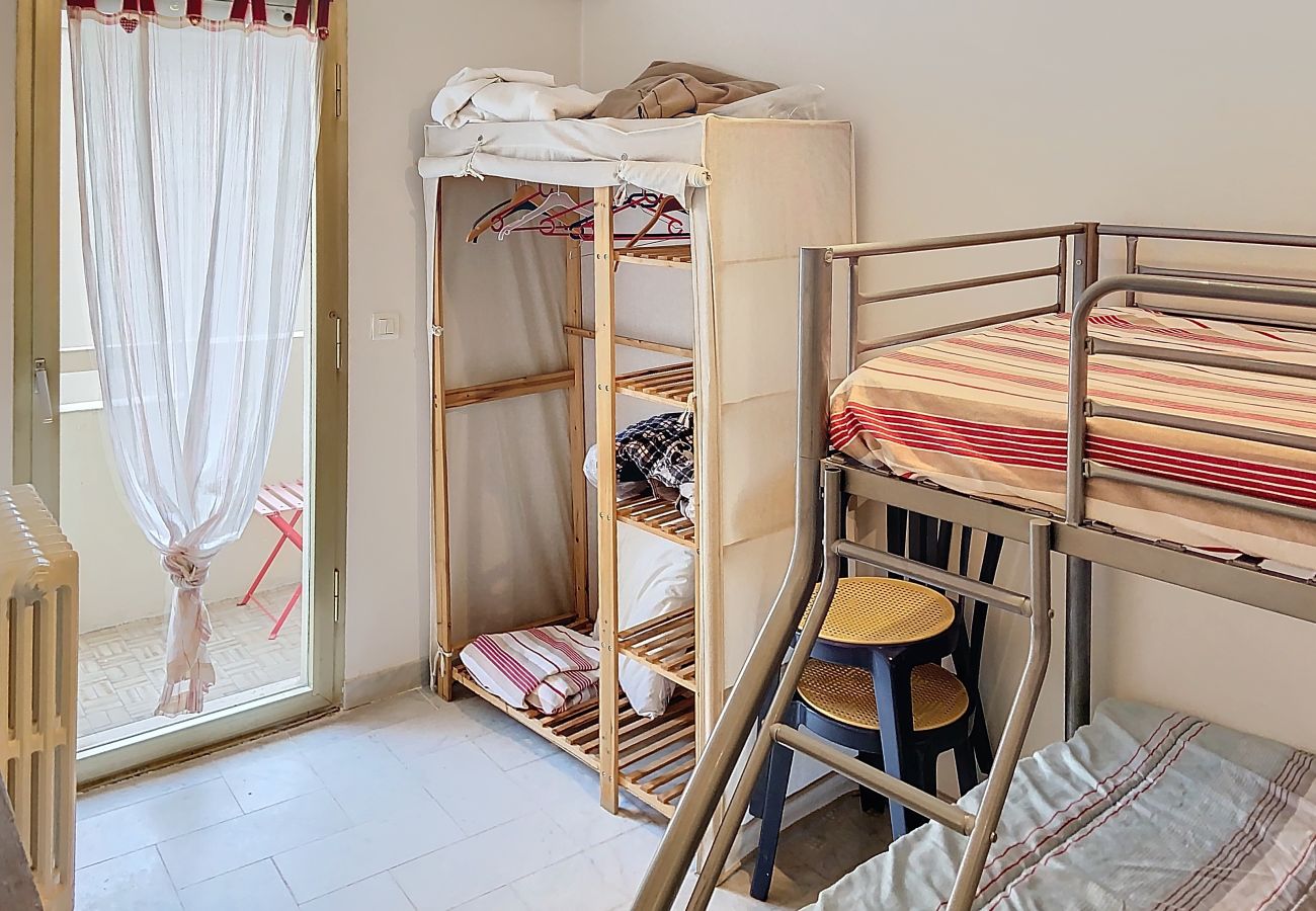 Appartement à Cannes - Bel appartement à 2 pas des plages 151L/DEBL Appartement à Cannes - Bel appartement à 2 pas des plages 151L/DEBL