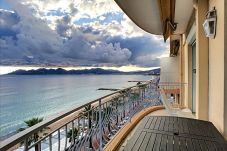 Appartement à Cannes - Situation et vue mer exceptionnelle - 062L/REJ