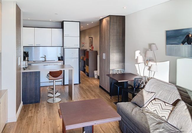 Appartement à Cannes - Emplacement & vue exceptionnels -120L/RO Appartement à Cannes - Emplacement & vue exceptionnels -120L/RO