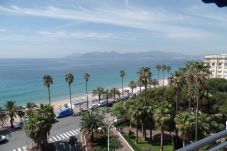Appartement à Cannes - Emplacement & vue exceptionnels -120L/RO
