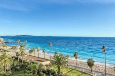 Appartement à Cannes - Emplacement & vue exceptionnels -120L/RO