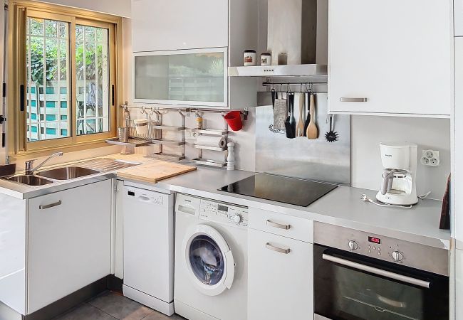 Studio à Cannes - A 2 pas des plages, piscine 183L/STENJ Studio à Cannes - A 2 pas des plages, piscine 183L/STENJ