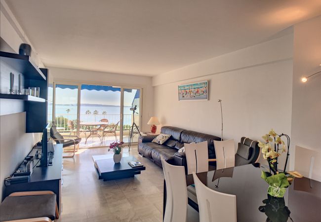 Appartement à Cannes - Belle terrasse vue mer , proche plages 223L/FOV Appartement à Cannes - Belle terrasse vue mer , proche plages 223L/FOV
