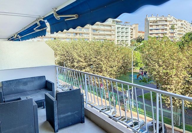 Appartement à Cannes - Emplacement idéal, terrasse vue mer 227L/LHOT Appartement à Cannes - Emplacement idéal, terrasse vue mer 227L/LHOT