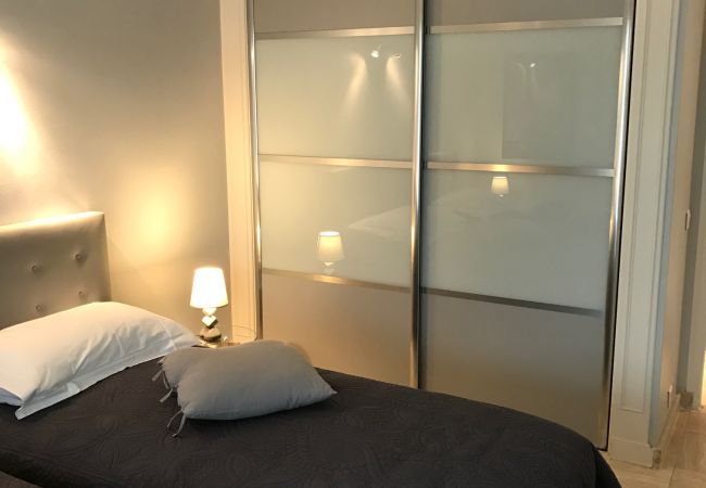 Appartement à Cannes - Emplacement idéal, terrasse vue mer 227L/LHOT Appartement à Cannes - Emplacement idéal, terrasse vue mer 227L/LHOT