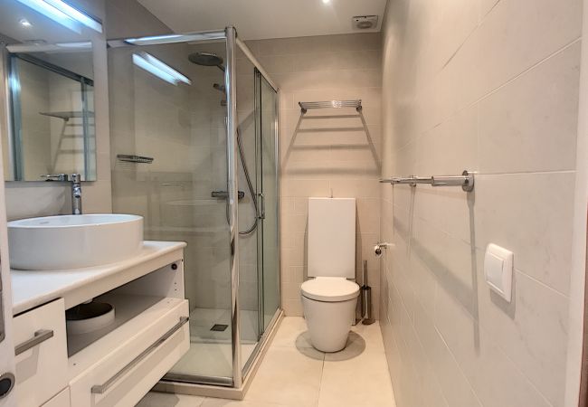 Appartement à Cannes - Très jolie vue mer et emplacement idéal -  243L/RI Appartement à Cannes - Très jolie vue mer et emplacement idéal -  243L/RI