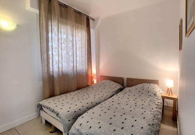 Appartement à Cannes - Très jolie vue mer et emplacement idéal -  243L/RI Appartement à Cannes - Très jolie vue mer et emplacement idéal -  243L/RI