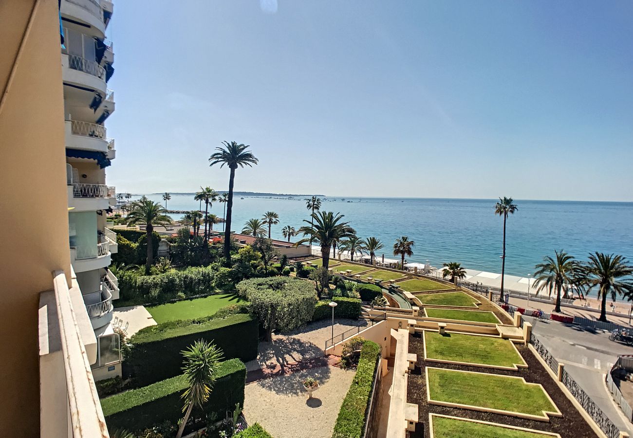 Appartement à Cannes - Très jolie vue mer et emplacement idéal -  243L/RI Appartement à Cannes - Très jolie vue mer et emplacement idéal -  243L/RI
