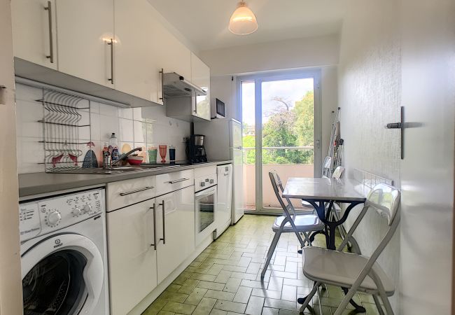 Appartement à Cannes - A 2 pas des plages du Midi, terrasse, 252L/BOU Appartement à Cannes - A 2 pas des plages du Midi, terrasse, 252L/BOU