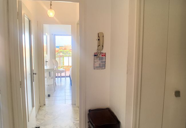 Appartement à Cannes - A 2 pas des plages du Midi, terrasse, 252L/BOU Appartement à Cannes - A 2 pas des plages du Midi, terrasse, 252L/BOU
