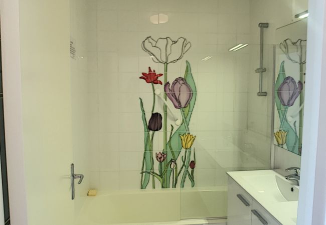 Appartement à Cannes - A 2 pas des plages du Midi, terrasse, 252L/BOU Appartement à Cannes - A 2 pas des plages du Midi, terrasse, 252L/BOU