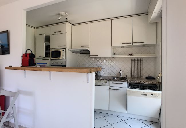 Appartement à Cannes - Grande terrasse, bord de mer, piscine 253L/BAUD Appartement à Cannes - Grande terrasse, bord de mer, piscine 253L/BAUD