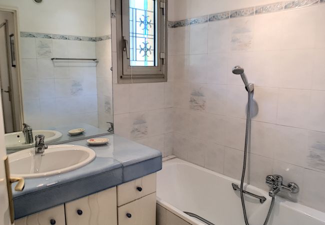 Appartement à Cannes - Grande terrasse, bord de mer, piscine 253L/BAUD Appartement à Cannes - Grande terrasse, bord de mer, piscine 253L/BAUD
