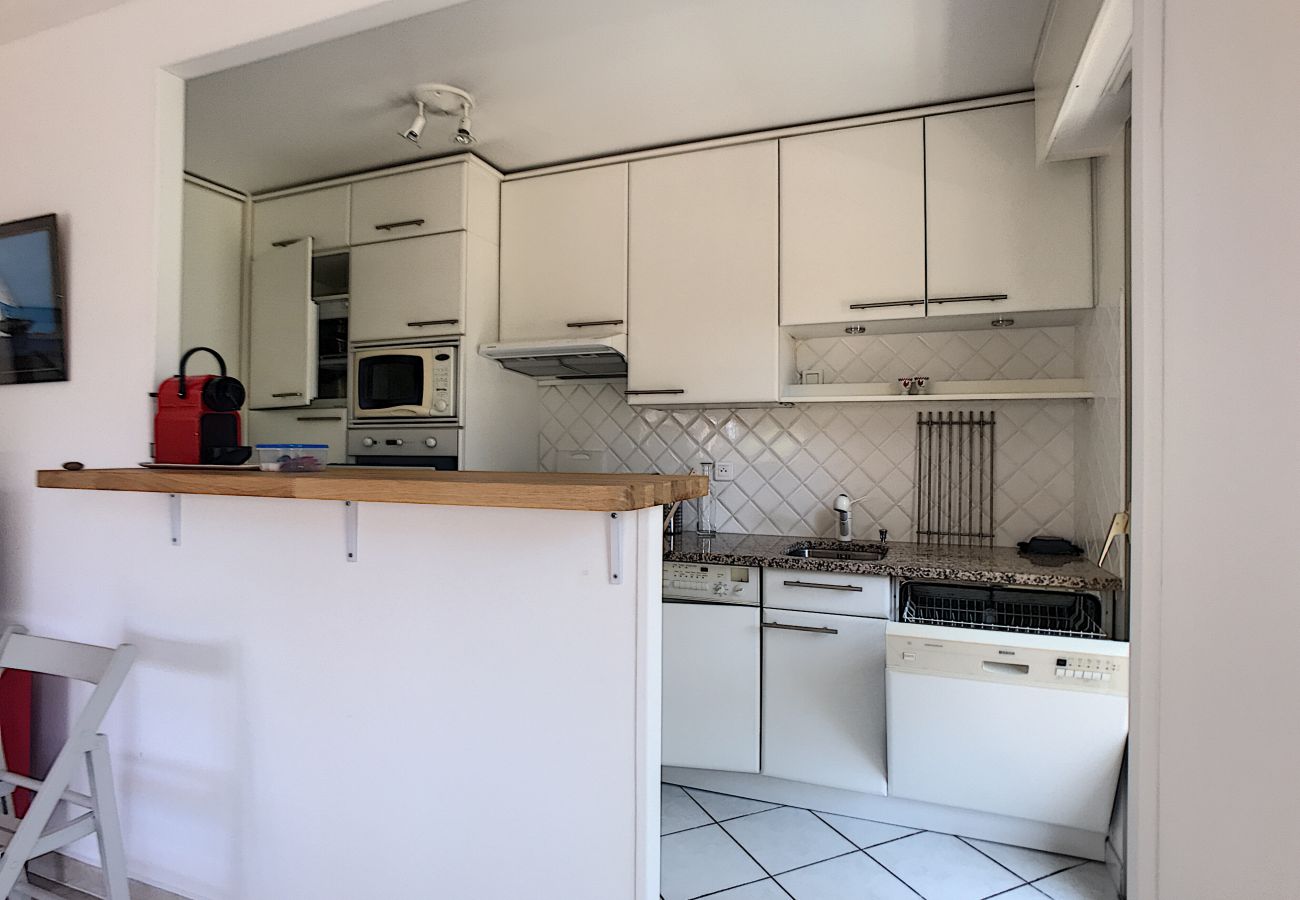 Appartement à Cannes - Grande terrasse, bord de mer, piscine 253L/BAUD Appartement à Cannes - Grande terrasse, bord de mer, piscine 253L/BAUD