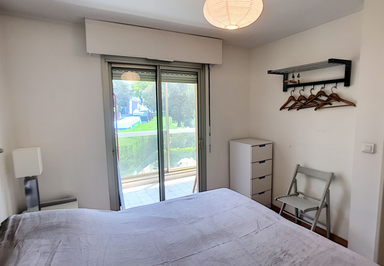Appartement à Cannes - Grande terrasse, bord de mer, piscine 253L/BAUD Appartement à Cannes - Grande terrasse, bord de mer, piscine 253L/BAUD