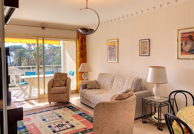 Appartement à Cannes - Terrasse vue mer, proche plages, piscine 258L/TVLV Appartement à Cannes - Terrasse vue mer, proche plages, piscine 258L/TVLV