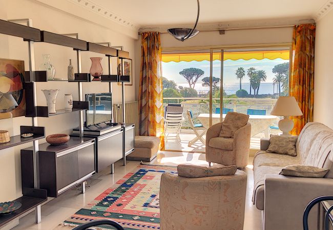 Appartement à Cannes - Terrasse vue mer, proche plages, piscine 258L/TVLV Appartement à Cannes - Terrasse vue mer, proche plages, piscine 258L/TVLV