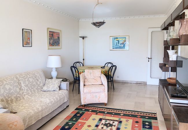 Appartement à Cannes - Terrasse vue mer, proche plages, piscine 258L/TVLV Appartement à Cannes - Terrasse vue mer, proche plages, piscine 258L/TVLV