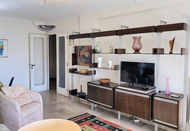 Appartement à Cannes - Terrasse vue mer, proche plages, piscine 258L/TVLV Appartement à Cannes - Terrasse vue mer, proche plages, piscine 258L/TVLV