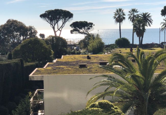 Appartement à Cannes - Terrasse vue mer, proche plages, piscine 258L/TVLV Appartement à Cannes - Terrasse vue mer, proche plages, piscine 258L/TVLV