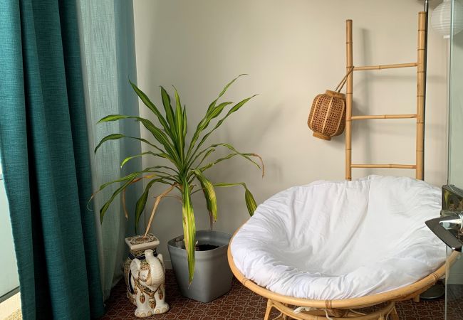 Appartement à Cannes - A 2 pas des plages du Midi, 261L/DEPER Appartement à Cannes - A 2 pas des plages du Midi, 261L/DEPER