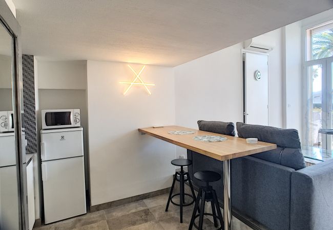 Studio à Cannes - RDJ emplacement idéal 264L/MUN Studio à Cannes - RDJ emplacement idéal 264L/MUN