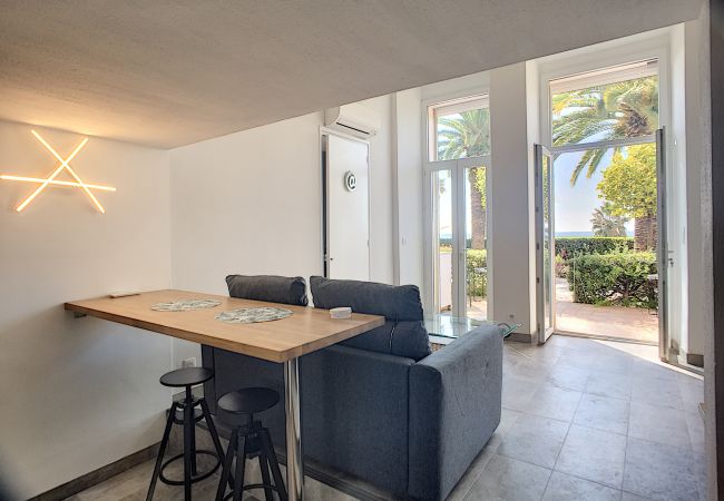 Studio à Cannes - RDJ emplacement idéal 264L/MUN Studio à Cannes - RDJ emplacement idéal 264L/MUN