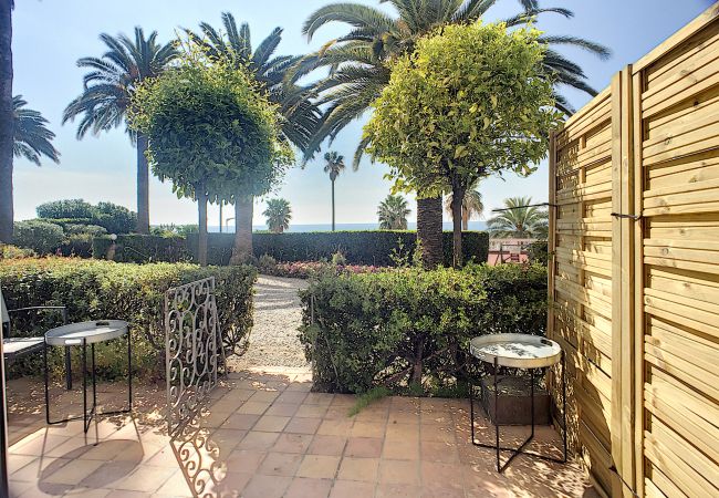 Studio à Cannes - RDJ emplacement idéal 264L/MUN Studio à Cannes - RDJ emplacement idéal 264L/MUN