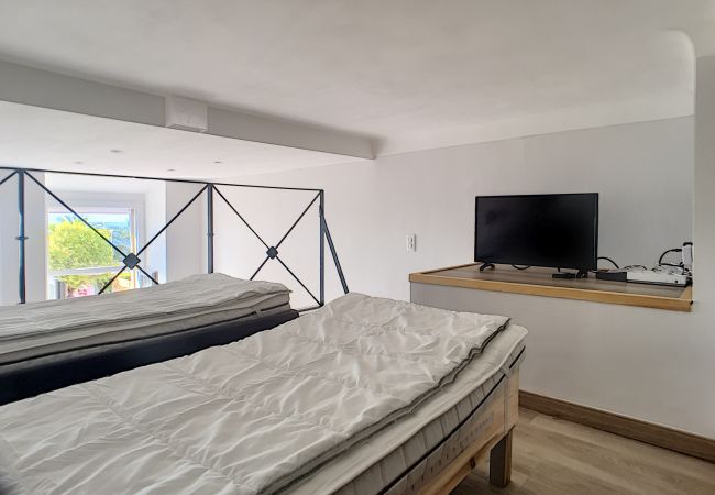 Studio à Cannes - RDJ emplacement idéal 264L/MUN Studio à Cannes - RDJ emplacement idéal 264L/MUN