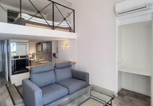 Studio à Cannes - RDJ emplacement idéal 264L/MUN Studio à Cannes - RDJ emplacement idéal 264L/MUN