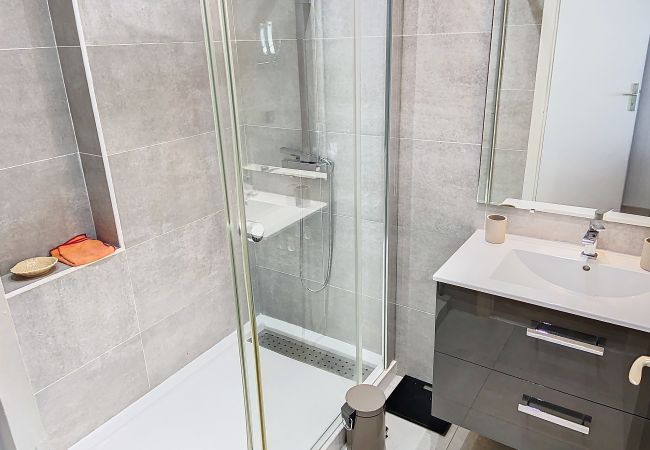 Appartement à Cannes - Situation & vue exceptionnelles, 134L/FACQ Appartement à Cannes - Situation & vue exceptionnelles, 134L/FACQ