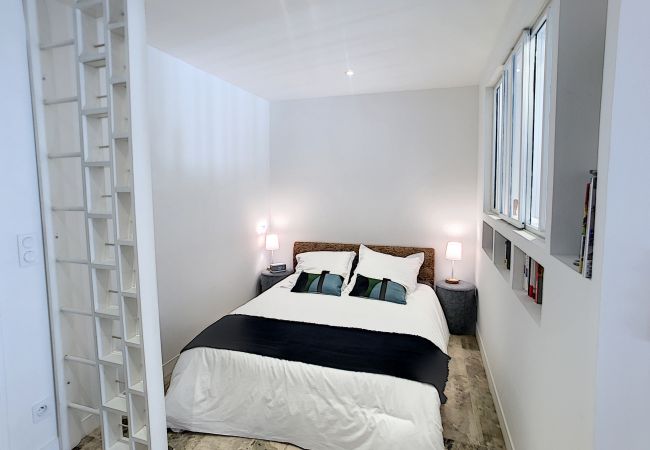 Appartement à Cannes - Superbe 3 pièces RDJ à deux pas des plages 295L Appartement à Cannes - Superbe 3 pièces RDJ à deux pas des plages 295L