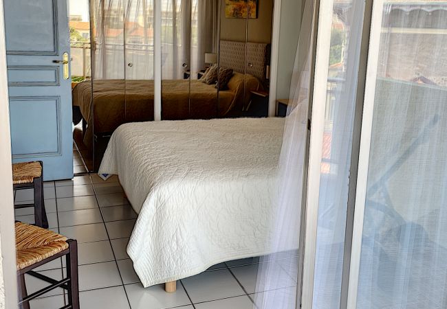 Appartement à Cannes - A 2 pas des plages du Midi, 300L/BERN Appartement à Cannes - A 2 pas des plages du Midi, 300L/BERN