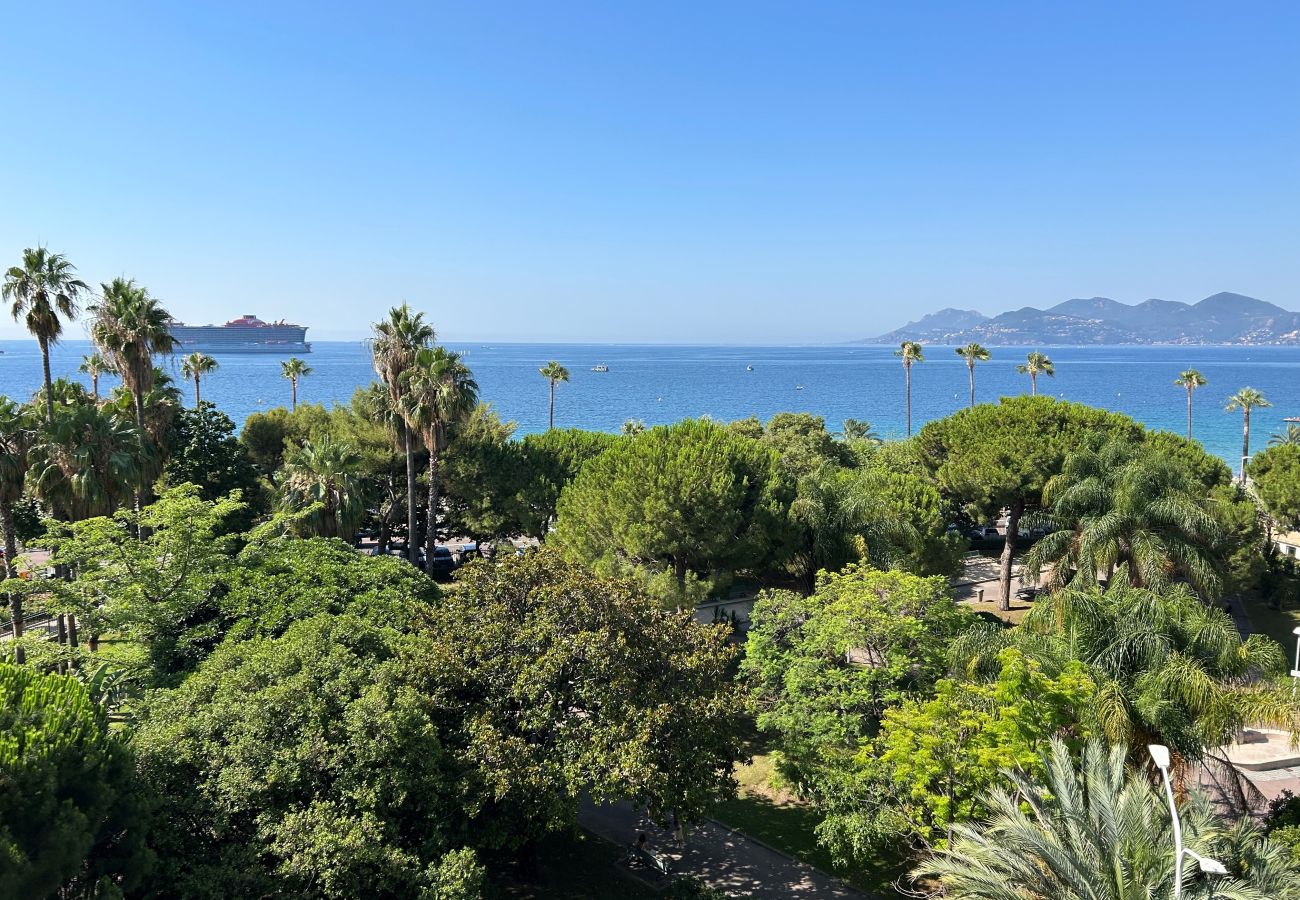 Appartement à Cannes - Superbe 3/4 pièces vue mer 320L/DEL