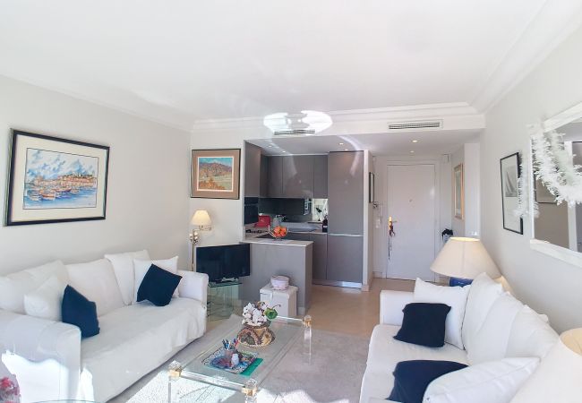 Appartement à Cannes - Emplacement idéal, terrasse vue mer 321L/SEB Appartement à Cannes - Emplacement idéal, terrasse vue mer 321L/SEB