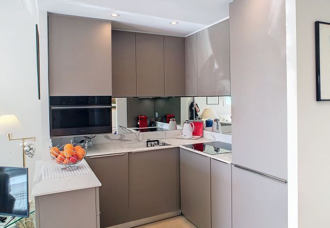 Appartement à Cannes - Emplacement idéal, terrasse vue mer 321L/SEB Appartement à Cannes - Emplacement idéal, terrasse vue mer 321L/SEB