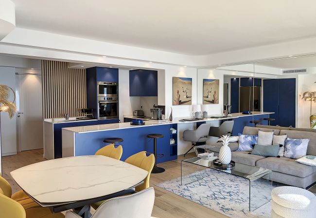 Appartement à Cannes - Vue mer panoramique 322L/CARA Appartement à Cannes - Vue mer panoramique 322L/CARA